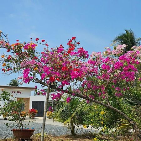 Nha Nghi Truc May Ben Tre 外观 照片